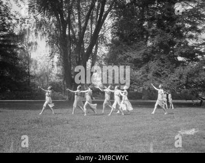 Elizabeth Duncan dancers and children, 1920. Stock Photo