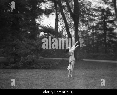 Elizabeth Duncan dancers and children, 1920. Stock Photo