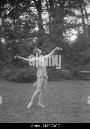 Elizabeth Duncan dancers and children, 1920. Stock Photo