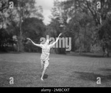 Elizabeth Duncan dancers and children, 1920. Stock Photo