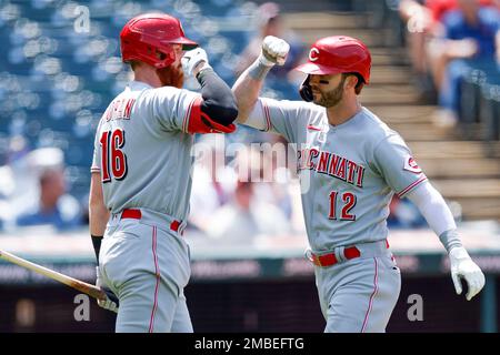 Los Angeles, United States. 28th Apr, 2021. Cincinnati Reds right fielder Tyler  Naquin (12) catches a pop up during a MLB game against the Los Angeles  Dodgers, Tuesday, April 27, 2021, in