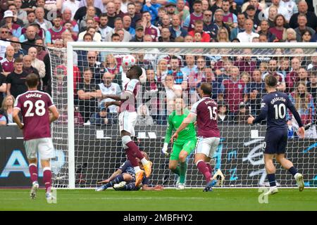 West Ham's Kurt Zouma heads the ball during the Europa Conference