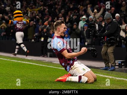 Burnley’s Scott Twine celebrates scoring their side's second goal of the game during the Sky Bet Championship match at Turf Moor, Burnley. Picture date: Friday January 20, 2023. Stock Photo