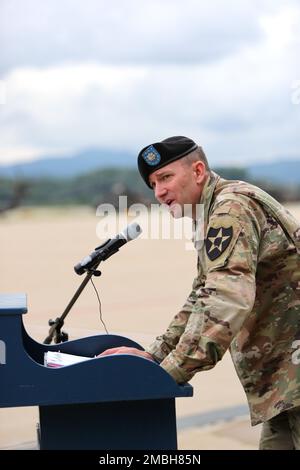 Today, 2-2 Assault Helicopter Battalion, 2nd Combat Aviation Brigade, conducted a change of command. Lt. Col. Scott Gale, the incoming commander, provides thanks to the brigade command team for the warm welcome and providing the opportunity to command. Stock Photo