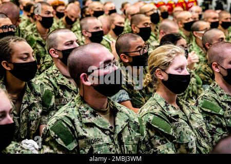 220616-N-PW480-0085 GREAT LAKES, Ill. (June 16, 2022) – Naval Reserve Officers Training Corps (NROTC) New Student Indoctrination (NSI) midshipman candidates attend firefighting and damage control training at Recruit Training Command (RTC), June 16. Upon completion of NSI, the candidates will start their freshman year of the NROTC program at colleges and universities nationwide this fall. NSI is an indoctrination program hosted at RTC, and provides midshipmen with a common military training orientation. NSI provides basic training in five warfighting fundamentals – firefighting, damage control, Stock Photo