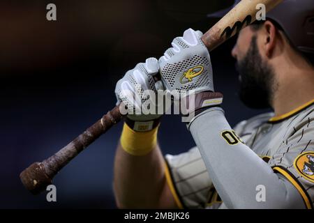 Fernando tatis jr batting hot sale gloves