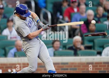 Chicago Cubs' Patrick Wisdom breaks his bat during a baseball game against  the Cincinnati Reds Saturday, Aug. 13, 2022, in Cincinnati. (AP Photo/Jeff  Dean Stock Photo - Alamy