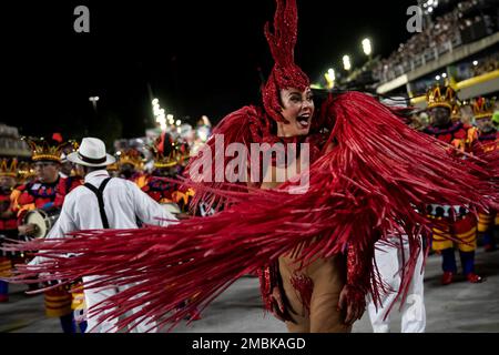 Drum queen Paolla Oliveira from the Grande Rio samba school performs