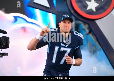 Tennessee Titans quarterback Ryan Tannehill (17) before an NFL football  game against the Los Angeles Chargers Sunday, Sept. 17, 2023 in Nashville,  Tenn. (AP Photo/John Amis Stock Photo - Alamy