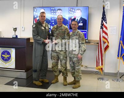 DVIDS - Images - Air Mobility Command commander Gen. Mike Minihan visits  Laughlin AFB [Image 4 of 9]