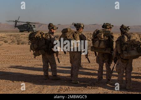 U.S. Marines assigned to Echo Company, Battalion Landing Team 2/6, 22nd Marine Expeditionary Unit, board a CH-53E Super Stallion during exercise African Lion 22, Tunisia, June 22, 2022. AL22 is U.S. Africa Command's largest, premier, joint, annual exercise hosted by Morocco, Ghana, Senegal and Tunisia, June 6 - 30. More than 7,500 participants from 28 nations and NATO train together with a focus on enhancing readiness for U.S. and partner nation forces. AL22 is a joint all-domain, multi-component, and multinational exercise, employing a full array of mission capabilities with the goal to stren Stock Photo
