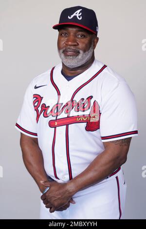 Eric Young Sr. envisions more fireworks and champagne in Braves future