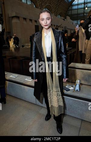 Chloë Grace Moretz at Louis Vuitton FW23 Arrivals / id : 5401406