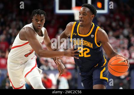 Arizona guard Adama Bal (2) drives on Oregon State guard Dexter Akanno ...