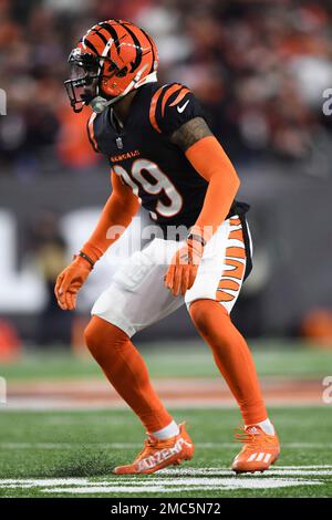 Cincinnati Bengals linebacker Germaine Pratt (57) plays against the  Baltimore Ravens in the second half of an NFL football game in Cincinnati,  Sunday, Jan. 8, 2023. (AP Photo/Jeff Dean Stock Photo - Alamy