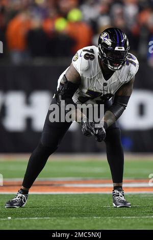 Baltimore Ravens tackle Morgan Moses (78) runs off the field following an  NFL football game against the New England Patriots, Sunday, Sep. 25, 2022,  in Foxborough, Mass. (AP Photo/Stew Milne Stock Photo - Alamy