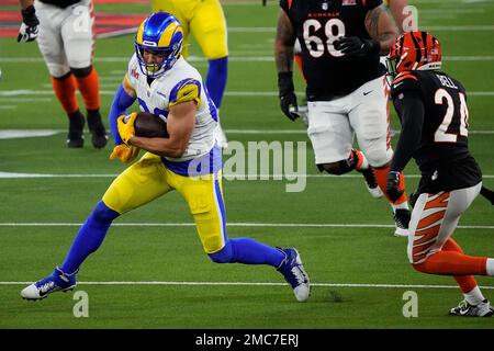 Los Angeles Rams tight end Brycen Hopkins (88) against the San