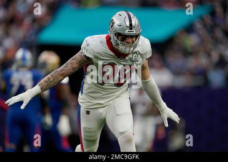 Las Vegas Raiders defensive end Maxx Crosby (98) lines up during an NFL  football game against the Houston Texans, Sunday, Oct 23, 2022, in Las Vegas.  (AP Photo/Rick Scuteri Stock Photo - Alamy