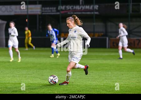 Luna Vanhoudt (4) of Genk pictured during a female soccer game between ...