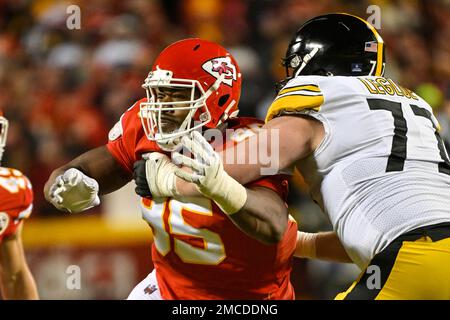 Pittsburgh Steelers guard John Leglue (77) plays in an NFL football game  against the Cleveland Browns, Monday, Jan. 3, 2022, in Pittsburgh. (AP  Photo/Don Wright Stock Photo - Alamy