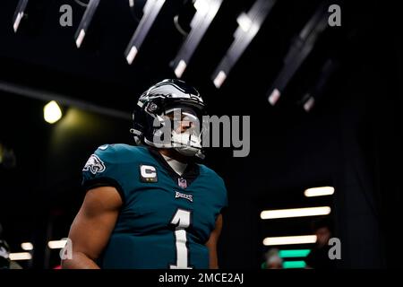 Philadelphia Eagles quarterback Jalen Hurts (1) looks on during the NFL  divisional round playoff football game against the New York Giants,  Saturday, Jan. 21, 2023, in Philadelphia. (AP Photo/Chris Szagola Stock  Photo - Alamy