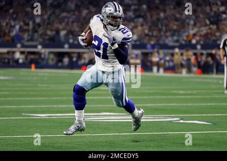 Washington, United States Of America. 25th Aug, 2021. File photo of Dallas  Cowboy running back Herschel Walker (34) prior to an NFL game at RFK  Stadium in Washington, DC on December 11