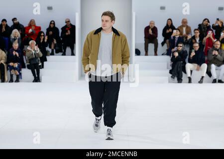 Fashion designer jonathan anderson hi-res stock photography and images -  Alamy