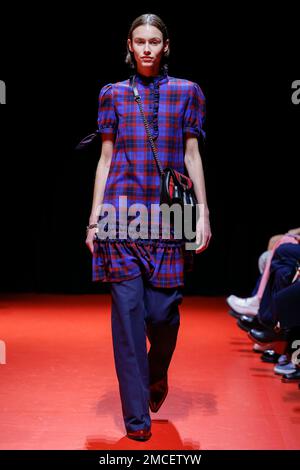 Paris, Frankreich. 20th Jan, 2023. KENZO Fall/Winter 2023-24 Runway during Paris Fashion Week Menswear on January 2023 - Paris, France 20/01/2023 Credit: dpa/Alamy Live News Stock Photo