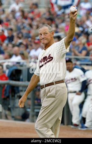 Twins retired numbers  Minnesota twins baseball, Twins baseball