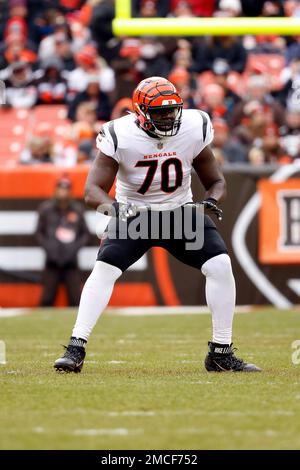 Cincinnati Bengals' D'Ante Smith (70), Jackson Carman (79) and Cody Ford  (61) walk during practice at the team's NFL football training facility,  Tuesday, June 6, 2023, in Cincinnati. (AP Photo/Jeff Dean Stock Photo -  Alamy