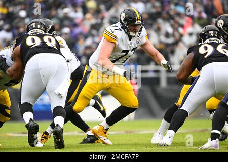 Pittsburgh Steelers offensive guard John Leglue (77) during an NFL football  practice, Thursday, July 22, 2021, in Pittsburgh. (AP Photo/Keith Srakocic  Stock Photo - Alamy