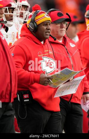 Kansas City Chiefs quarterback Patrick Mahomes (15) against the Denver  Broncos during the first half of an NFL football game Saturday, Jan. 8,  2022, in Denver. (AP Photo/David Zalubowski Stock Photo - Alamy