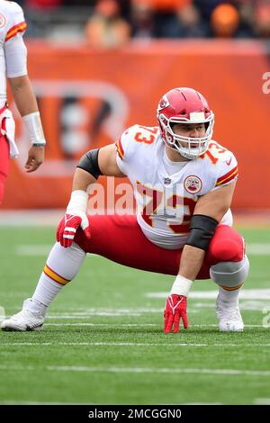 Kansas City Chiefs guard Nick Allegretti (73) during the second half of an  NFL football game against the Las Vegas Raiders, Monday, Oct. 10, 2022 in  Kansas City, Mo. (AP Photo/Reed Hoffmann