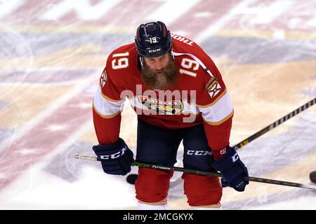 Florida Panthers center Joe Thornton (19) warms up before an NHL hockey  game Philadelphia Flyers, Wednesday, Nov. 24, 2021, in Sunrise, Fla. (AP  Photo/Lynne Sladky Stock Photo - Alamy