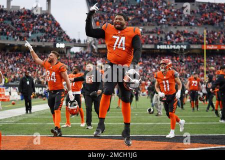 Cincinnati Bengals offensive tackle Fred Johnson (74) blocks