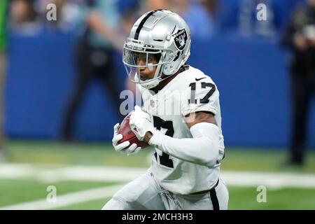 Los Angeles Chargers wide receiver Tyron Johnson (83) is defended by San  Francisco 49ers cornerback Ambry Thomas (20) during a joint practice, on  Thursday, August 19, 2021, in Costa Mesa, Calif. (Jon