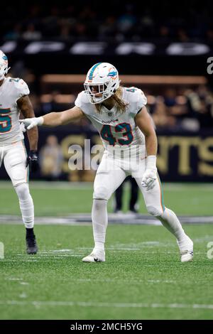 Miami Dolphins inside linebacker Andrew Van Ginkel (43) walks off the field  after an NFL football