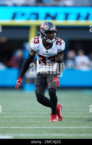 Bucs S Jordan Whitehead grabs tip-drill INT vs. Panthers