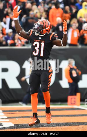 Cincinnati Bengals safety Michael Thomas (31) runs for the play