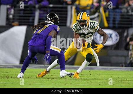 Baltimore Ravens defensive back Robert Jackson (17) runs for the play  during an NFL football game against the Cincinnati Bengals, Sunday, Dec. 26,  2021, in Cincinnati. (AP Photo/Emilee Chinn Stock Photo - Alamy