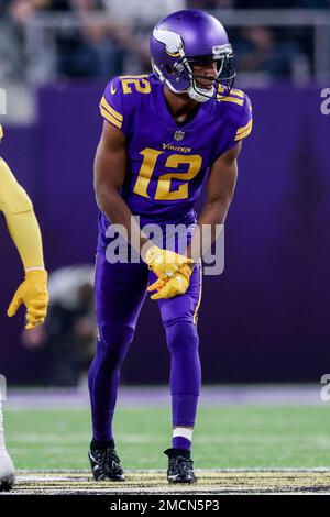 Minnesota Vikings wide receiver Dede Westbrook stretches during