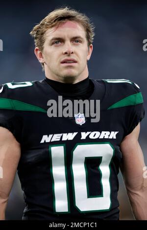 September 25, 2022, East Rutherford, New Jersey, USA: Cincinnati Bengals  linebacker Logan Wilson (55) makes an interception on a pass intended for  New York Jets wide receiver Braxton Berrios (10) during a