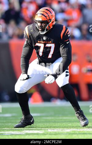 Cincinnati Bengals guard Hakeem Adeniji (77) in coverage against