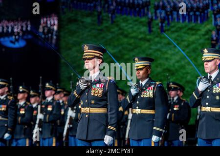 Col. Patrick M. Roddy Jr., 83rd commander of the 3d U.S. Infantry ...