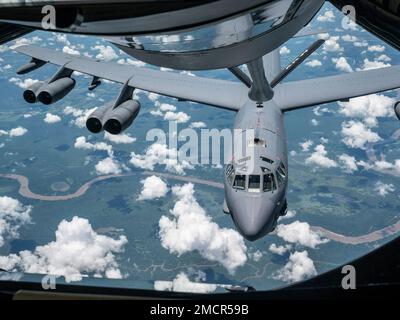 A B-52 Stratofortress Assigned To The 307th Bomb Wing, Barksdale Air ...