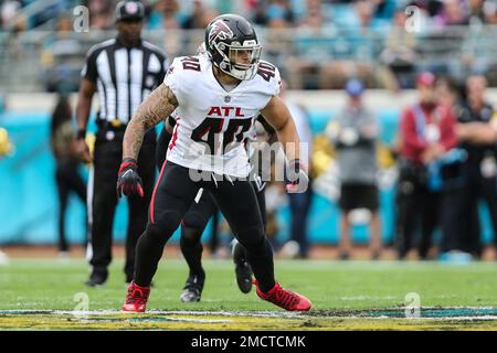 Atlanta Falcons fullback Keith Smith (40) looks at a play from the