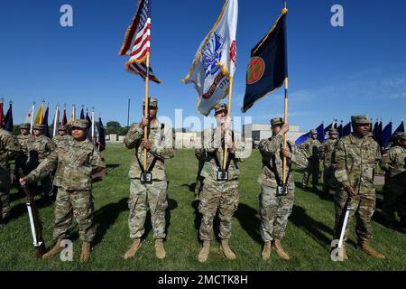 Army Reserve Soldier receives honor at Chicago Cubs MLB Memorial