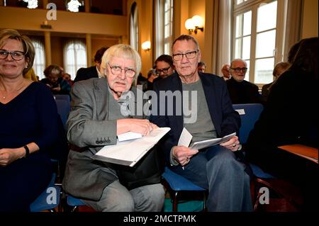 Andreas Reimann mit Ehemann Dieter Ramke bei der Preisverleihung des Lessing-Preises 2023 im Rathaus. Kamenz, 21.01.2023 Stock Photo