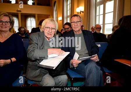 Andreas Reimann mit Ehemann Dieter Ramke bei der Preisverleihung des Lessing-Preises 2023 im Rathaus. Kamenz, 21.01.2023 Stock Photo