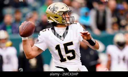 New Orleans, United States. 07th Nov, 2021. Atlanta Falcons linebacker Deion  Jones (45) flushes New Orleans Saints quarterback Trevor Siemian (15) out  of the pocket at the Caesars Superdome in New Orleans